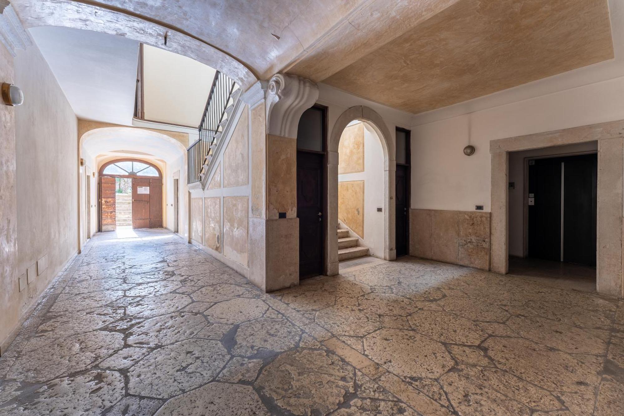 شقة Casa Preziosa - سالو المظهر الخارجي الصورة